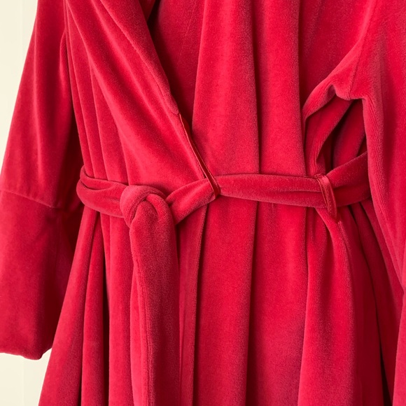 Casual Moments plush pink robe L - Picture 7 of 9